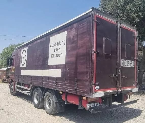 Сотилади Фургон  Mersedec Benz Actros 2540