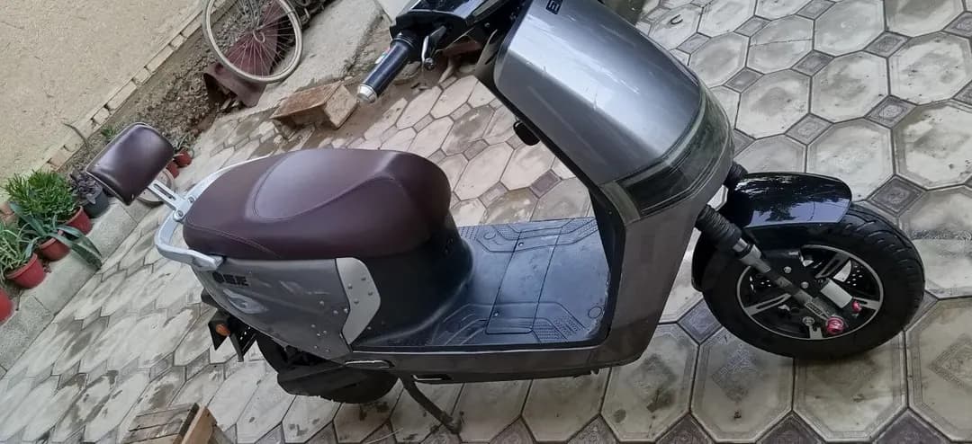 Sotiladi skuter xolati yaxshi