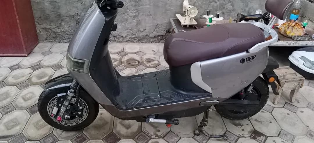 Sotiladi skuter xolati yaxshi