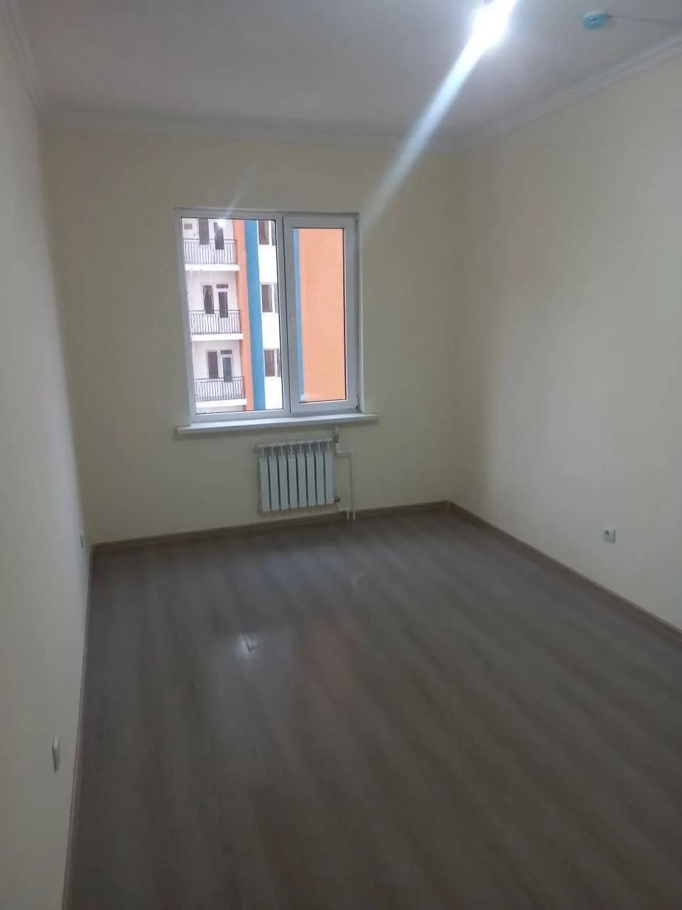 kvartira ijaraga beriladi Pustoy