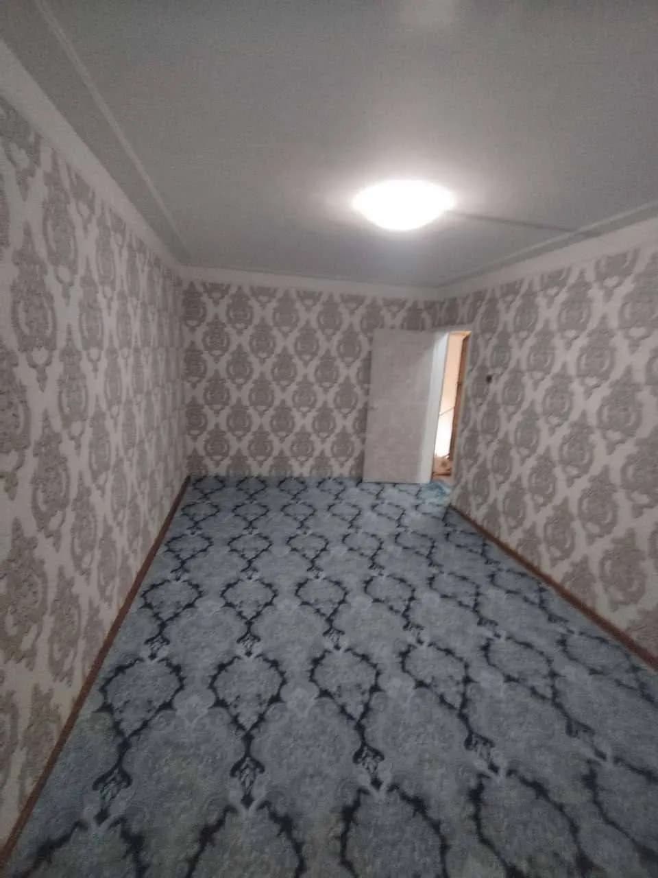 Qarshi 9-maktab yaqinida apartment for rent