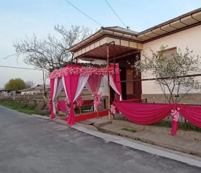 Decorations of Sakhna