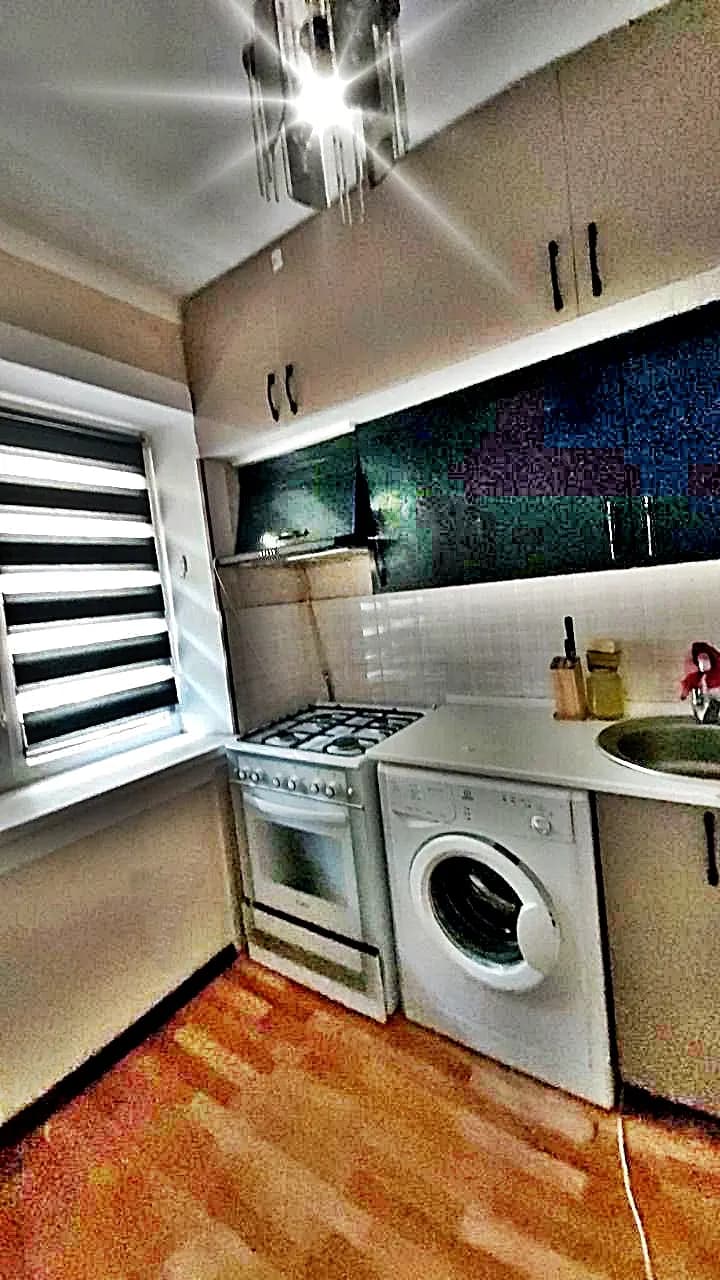 Metro: Buyuk Ipak Yuli. 2 xonali kvartira