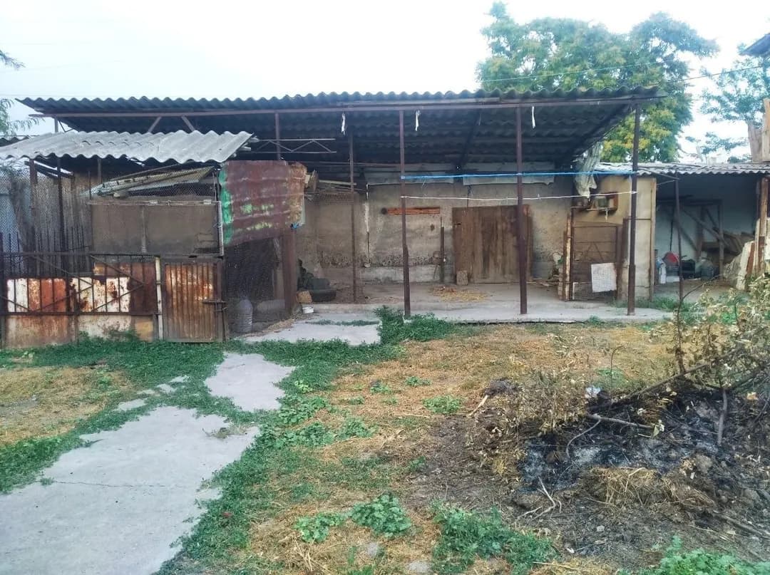 40,000$ courtyard house