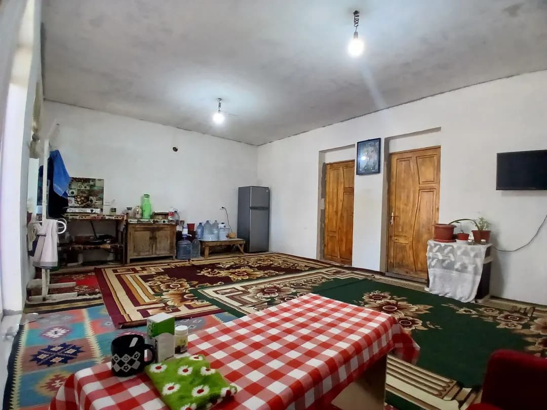 Hovli uy for sale