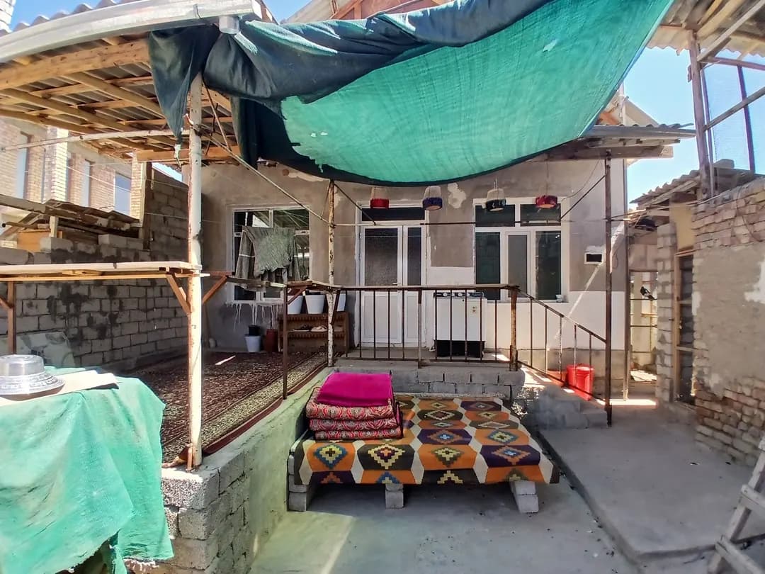 Hovli uy for sale