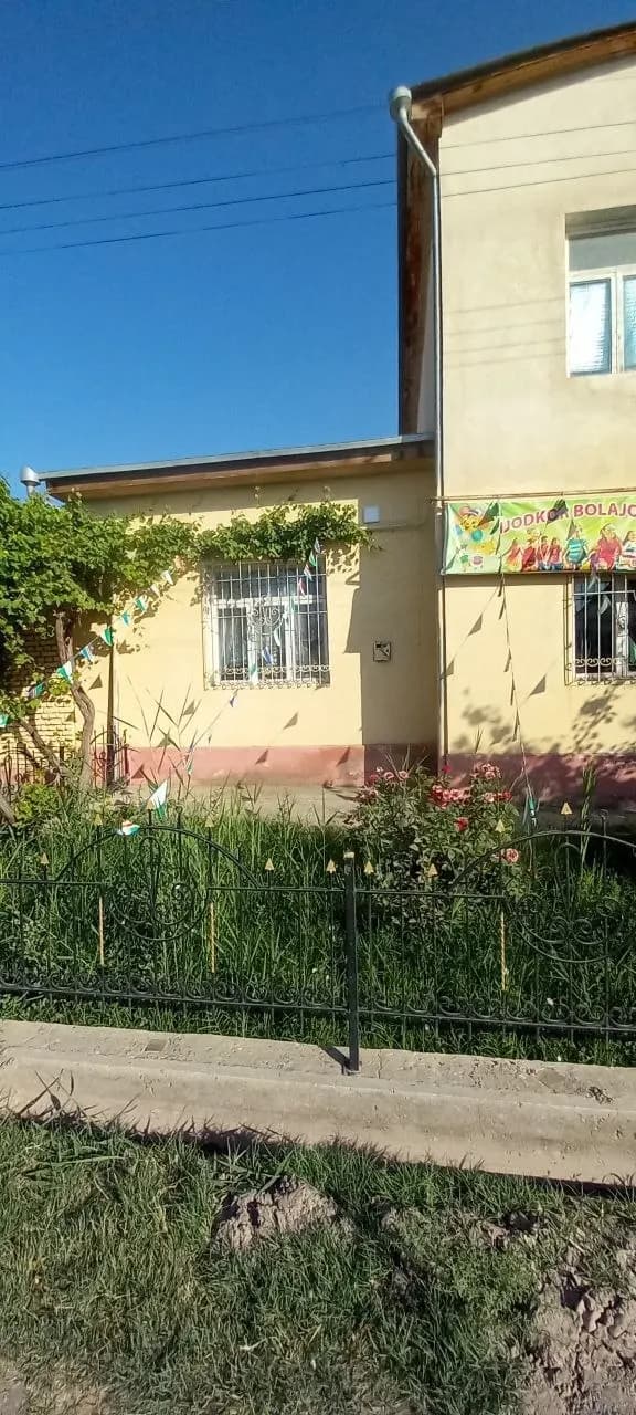 2-storey cottage for sale