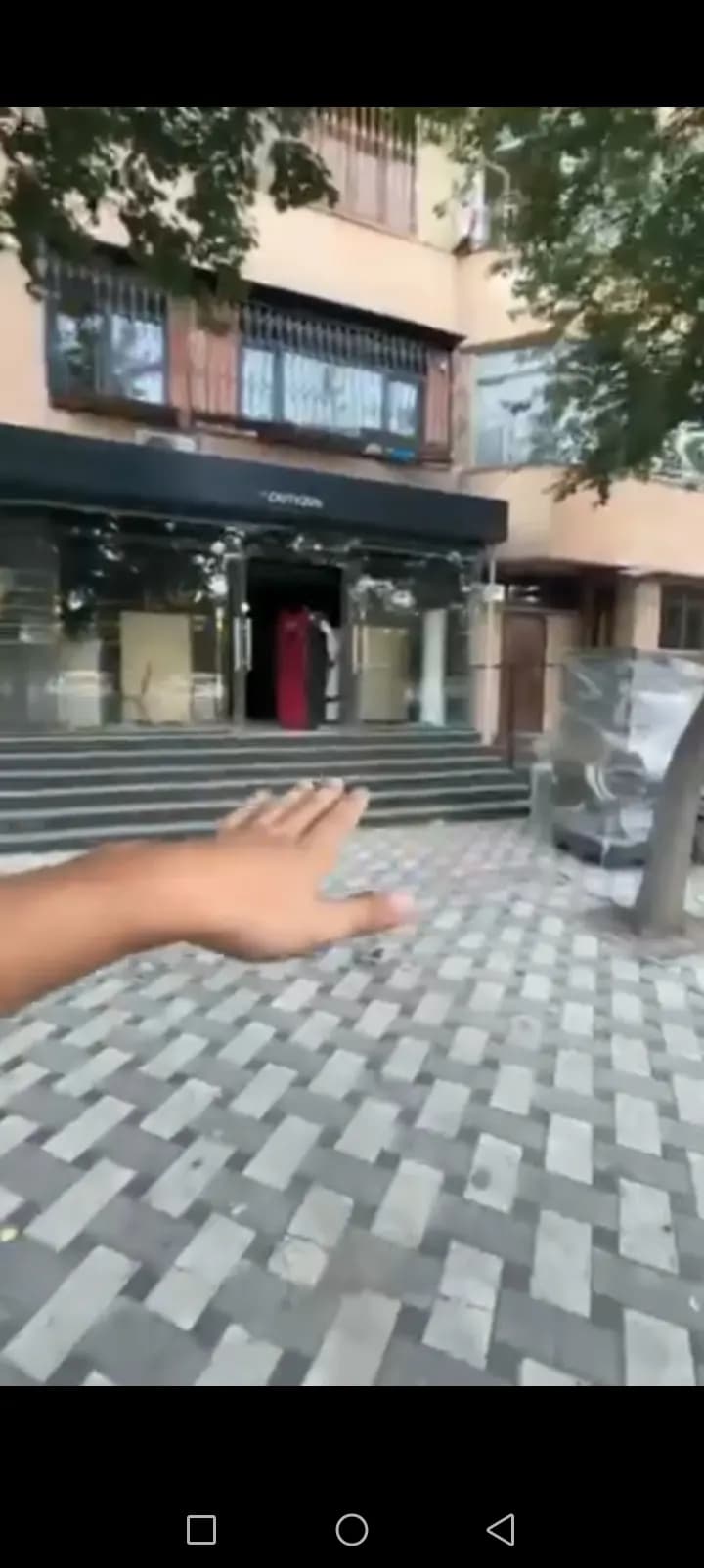 Noturar bino sotuvda