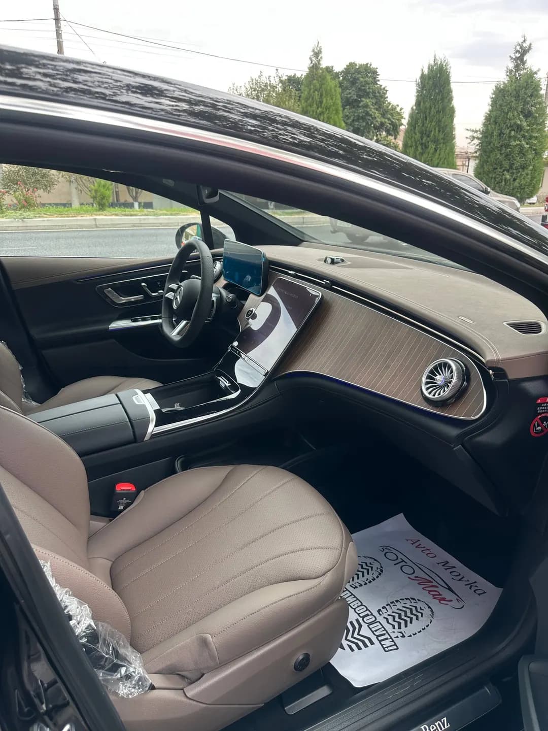 Mercedes Benz EQE 500 сотилади