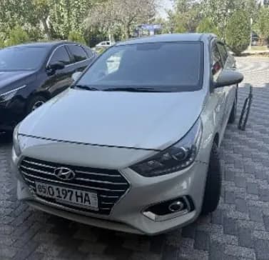 Hyundai Accent sotiladi