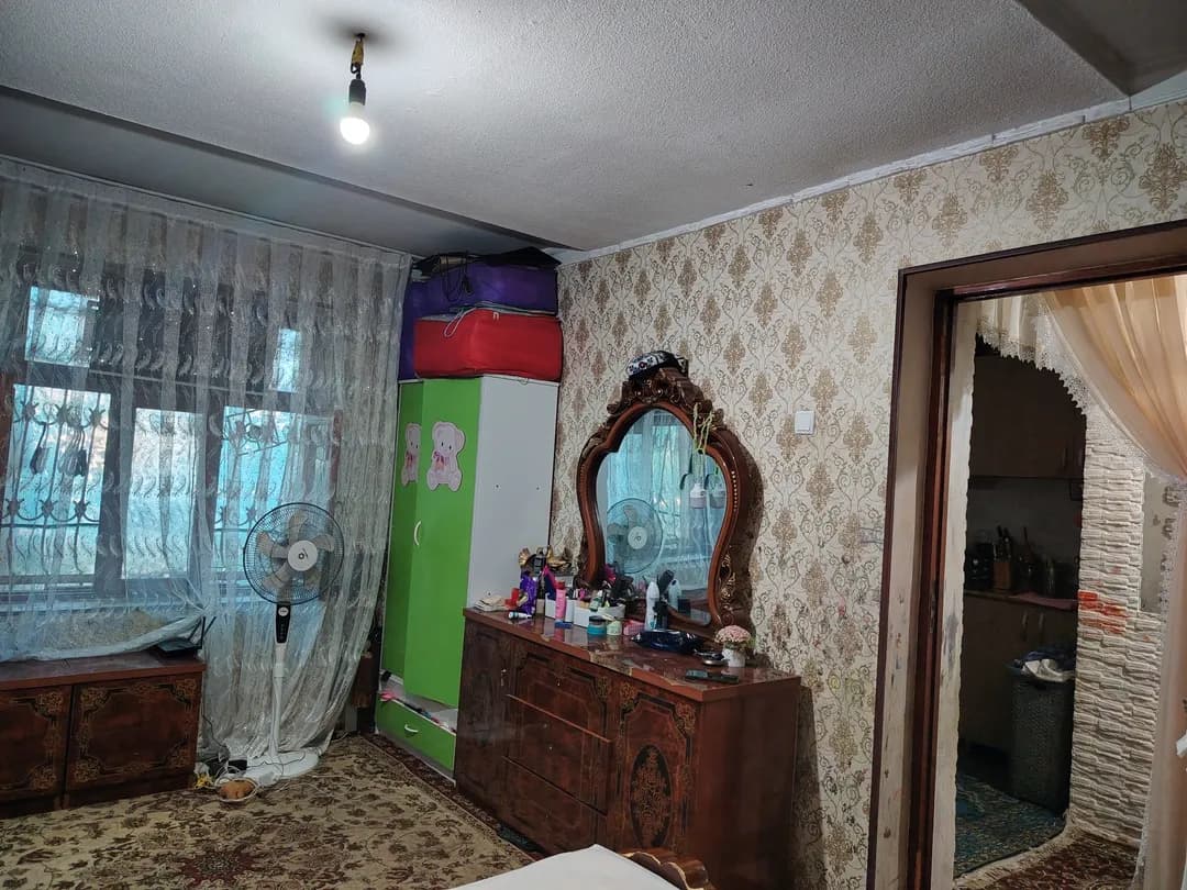 срочна сотилади 1 хонали квартира