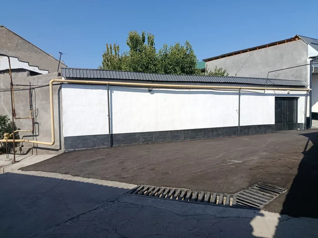 3.2 acres of refurbished apartment in Scientist Field