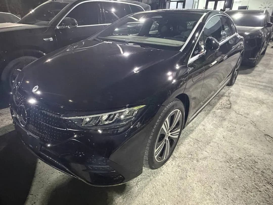Mersedes benz ЕQE 500