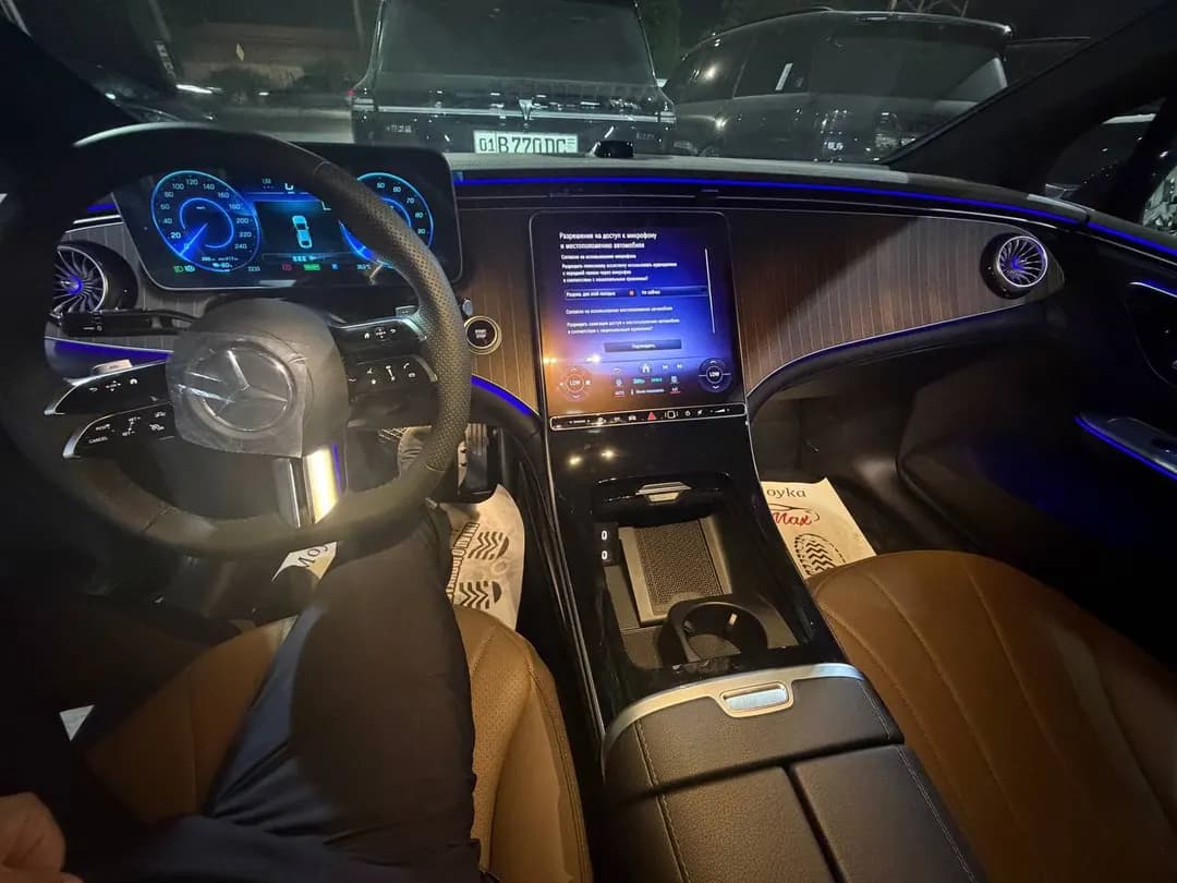 Mersedes benz ЕQE 500