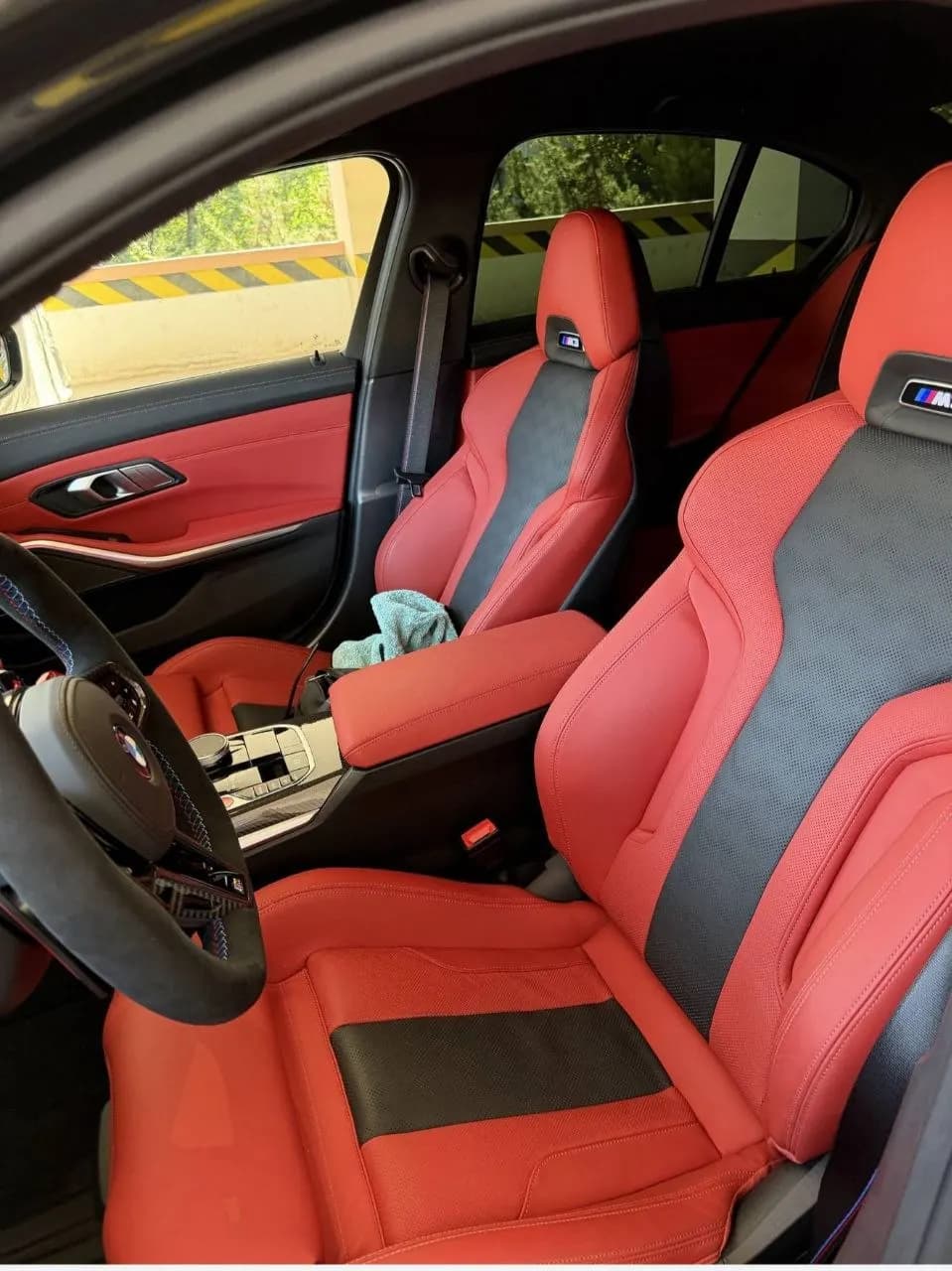 В продажу поступил вот такой аппарат BMW M3 Competition