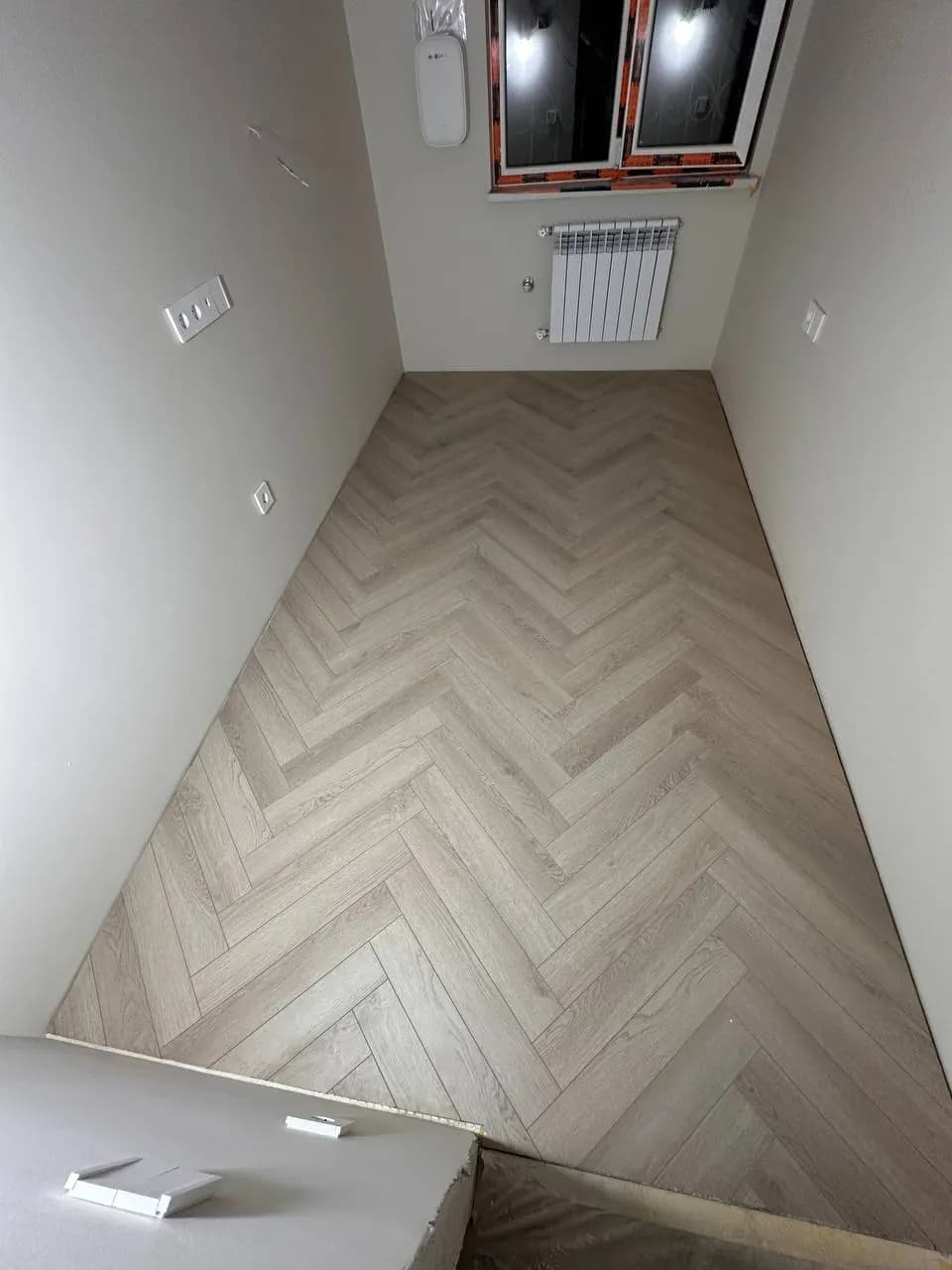 Laminat terish xizmati