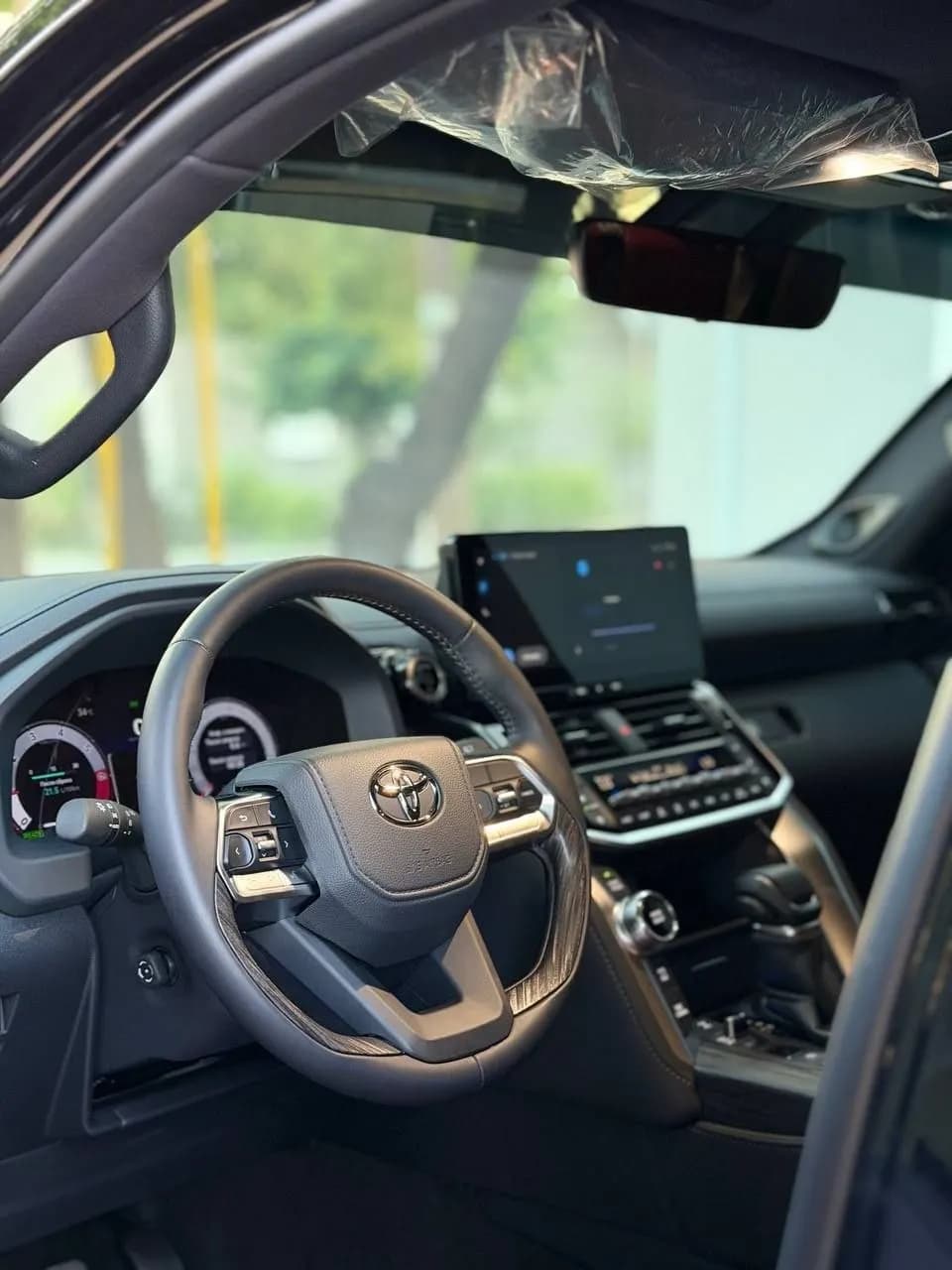 Toyota Land Cruiser 300