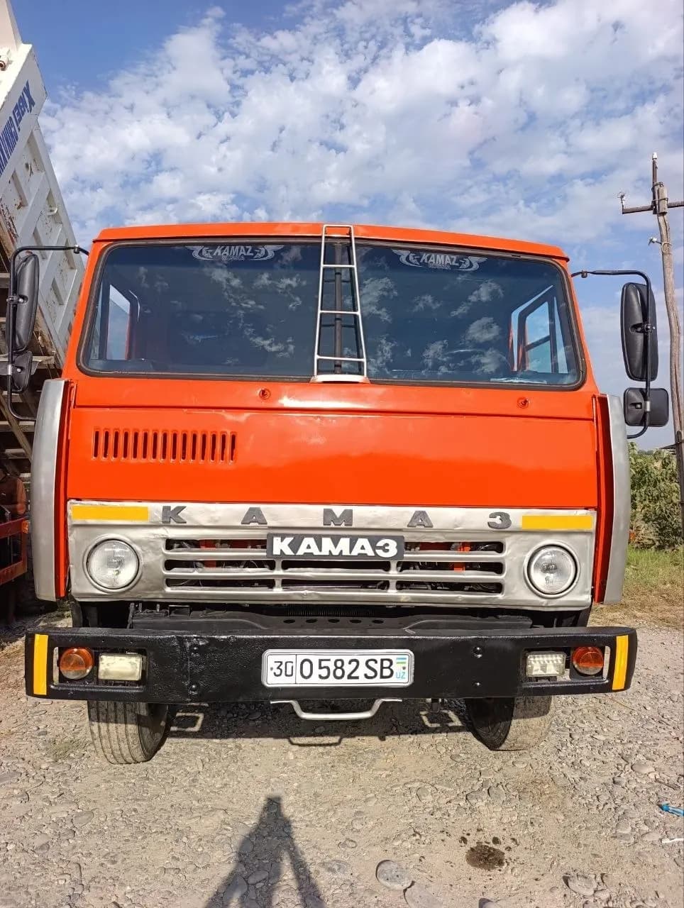 Kamaz sotiladi