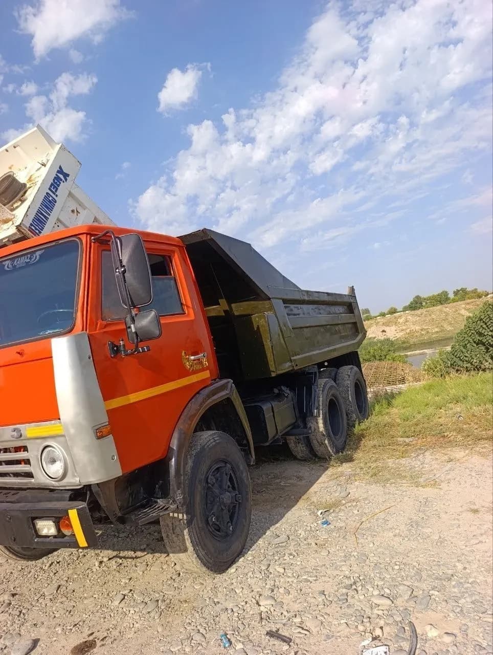 Kamaz sotiladi
