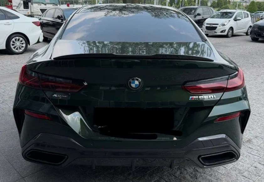 BMW M850i