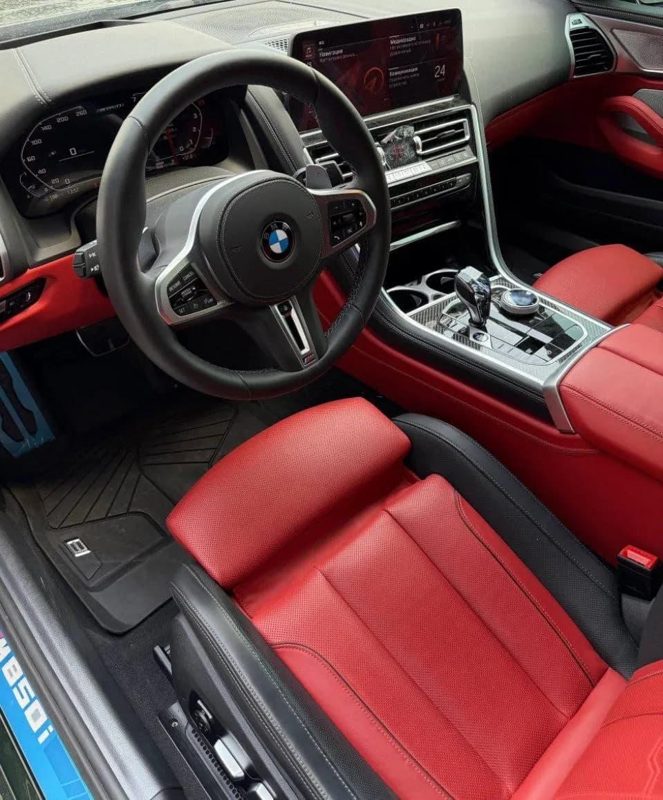 BMW M850i