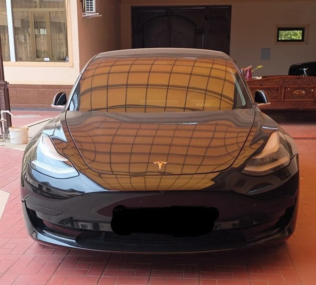 Tesla model 3