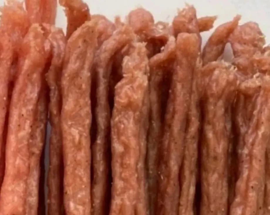 Снеки разные (куриные, утиные, индюшиные, рыбные,мясные)
