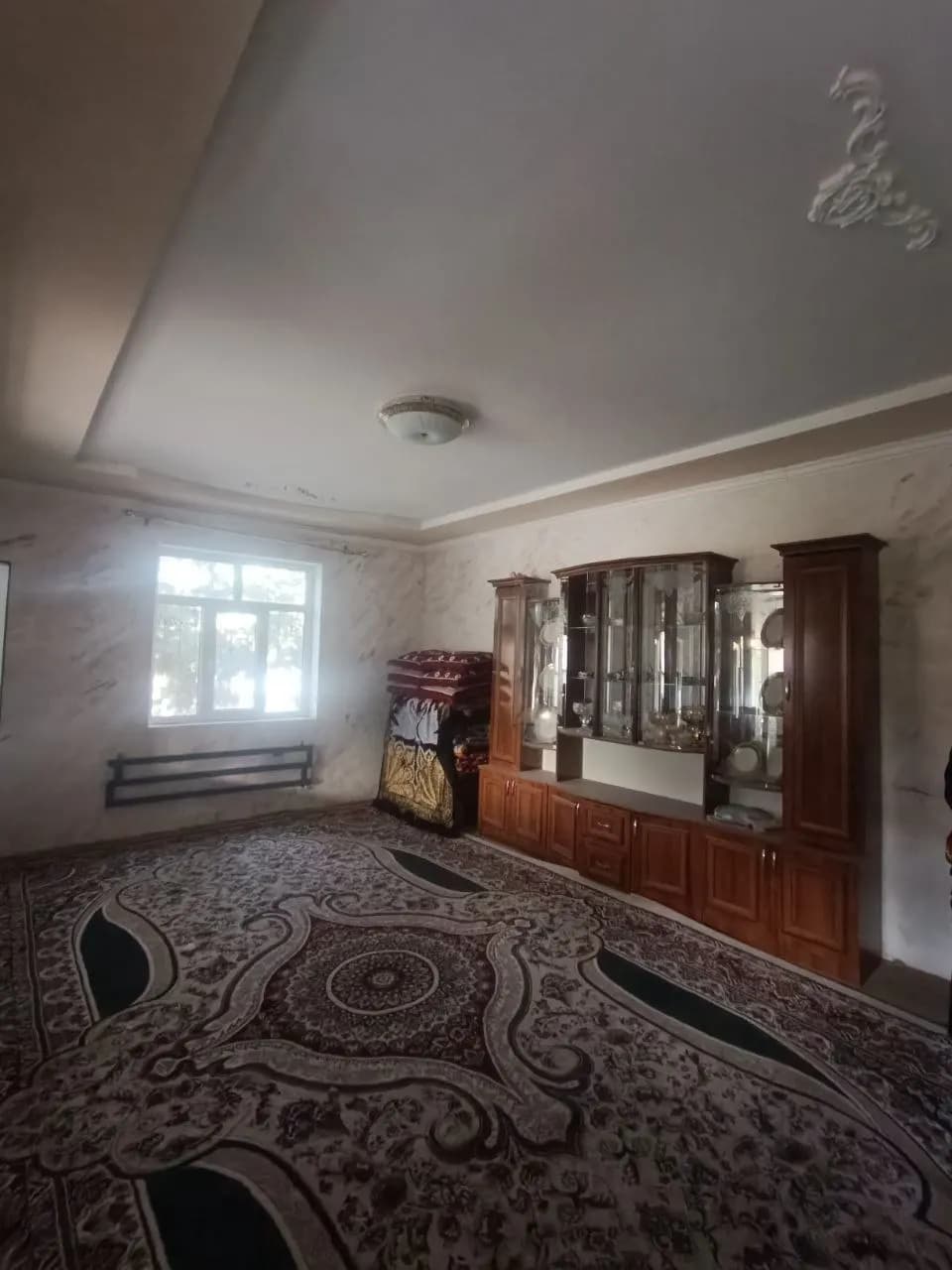hovli sotiladi 2.7 sotix