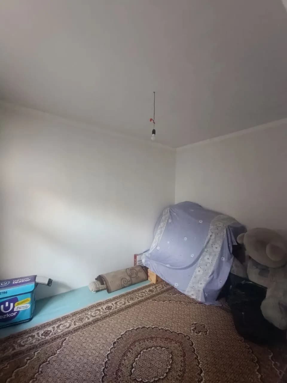hovli sotiladi 2.7 sotix