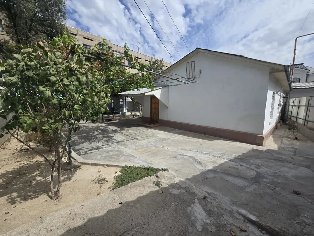 House with a plot for sale