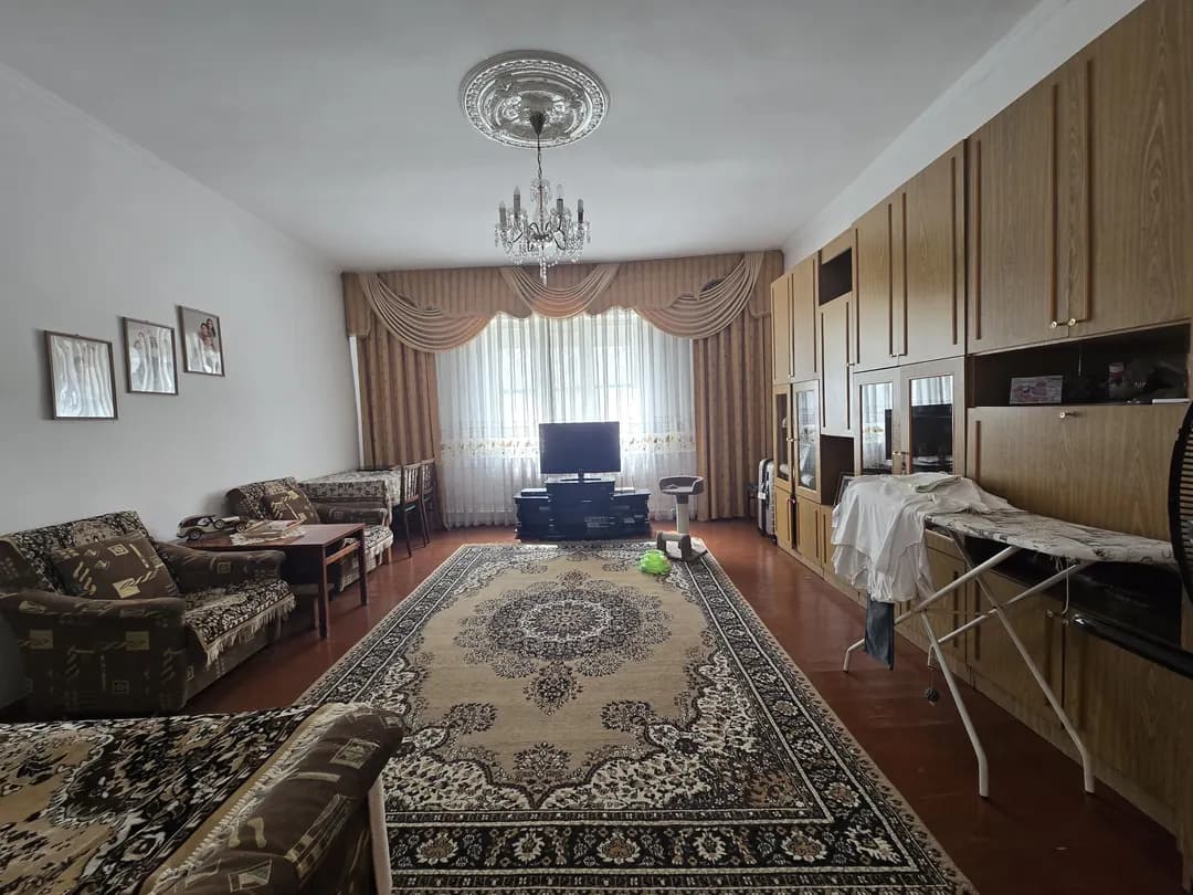 House with a plot for sale