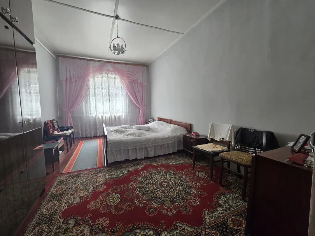 House with a plot for sale