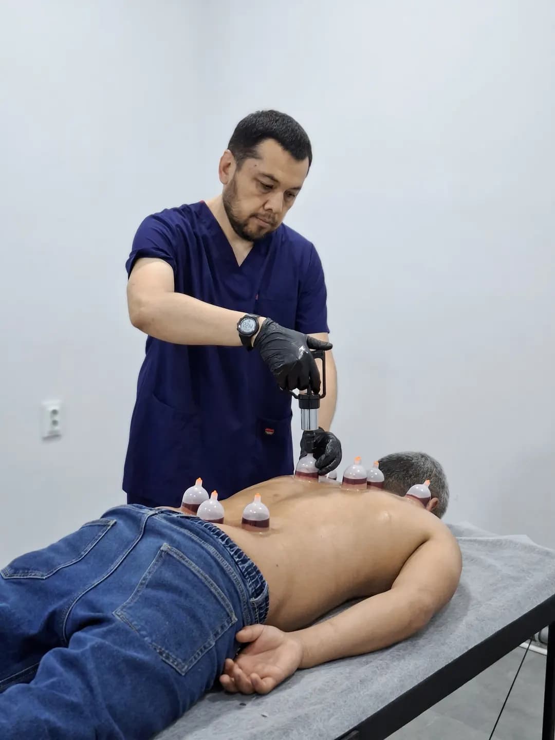 Cupping and Leech Service