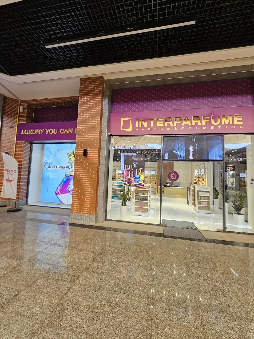 Advertising Service Letter Banner Svetovoy Koroba