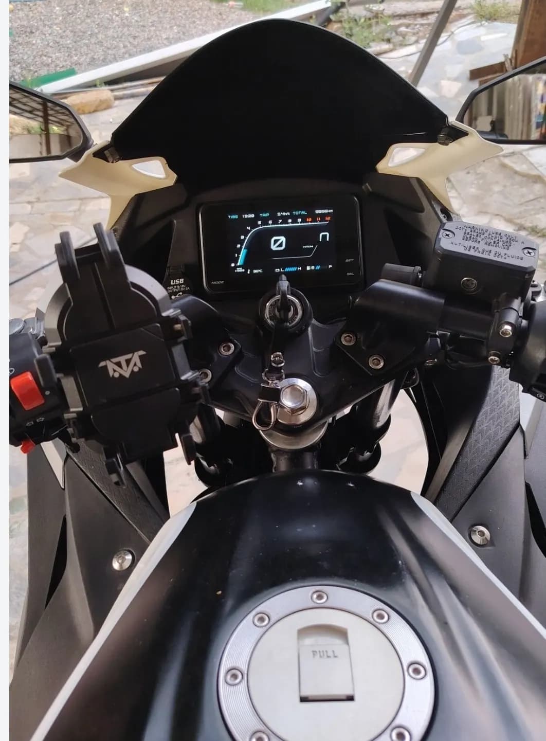 Motorcycle for sale, year 2025, documents available