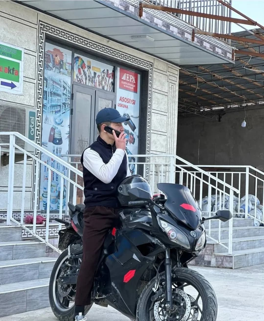 Electric motorcycle Name .Bonvi