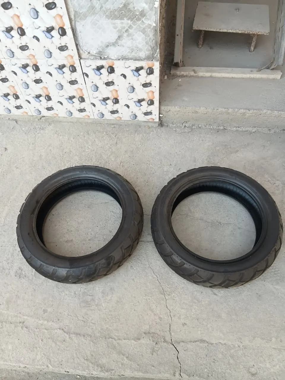 tire sotiladi