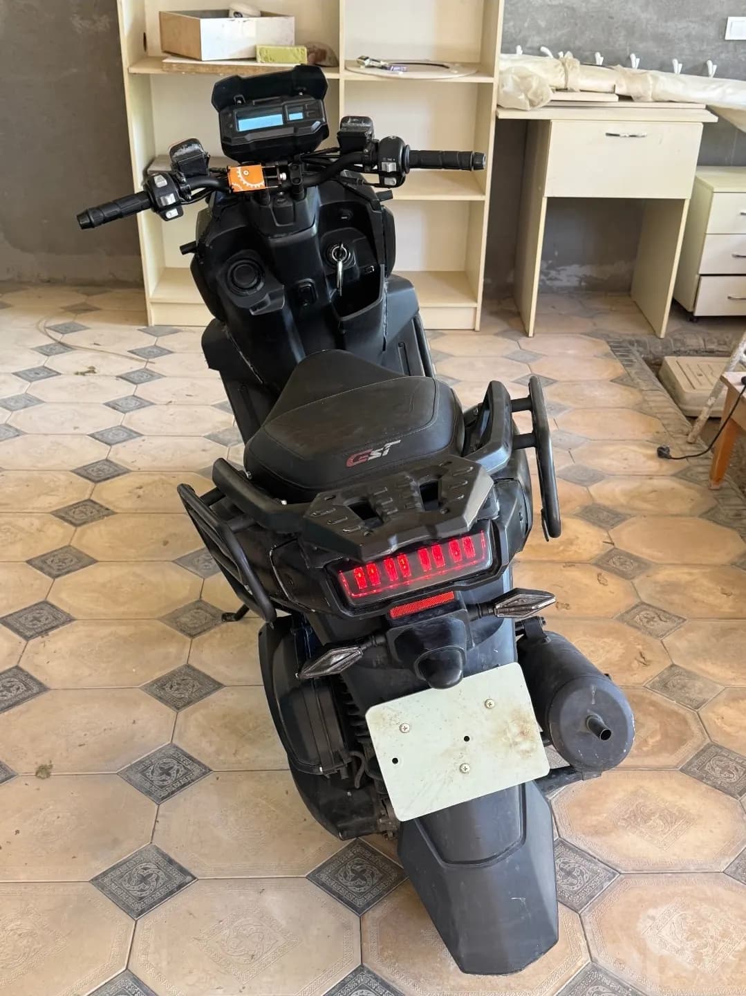 Tank JST scooter for sale