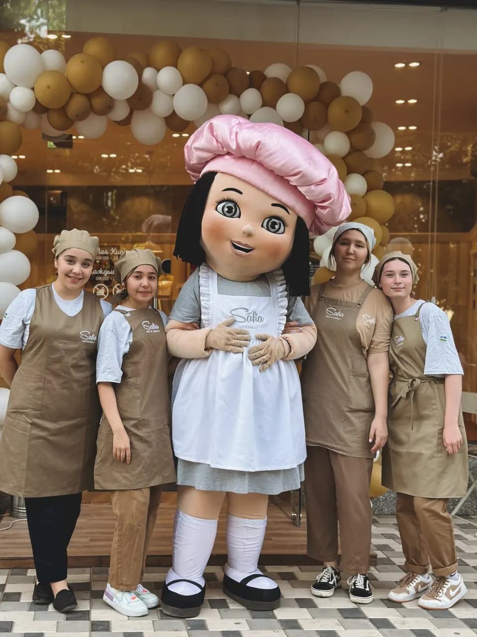 Safia Confectionery is looking for bakers