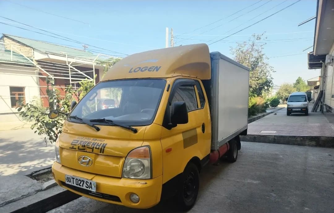 car Hyundai Porter 2