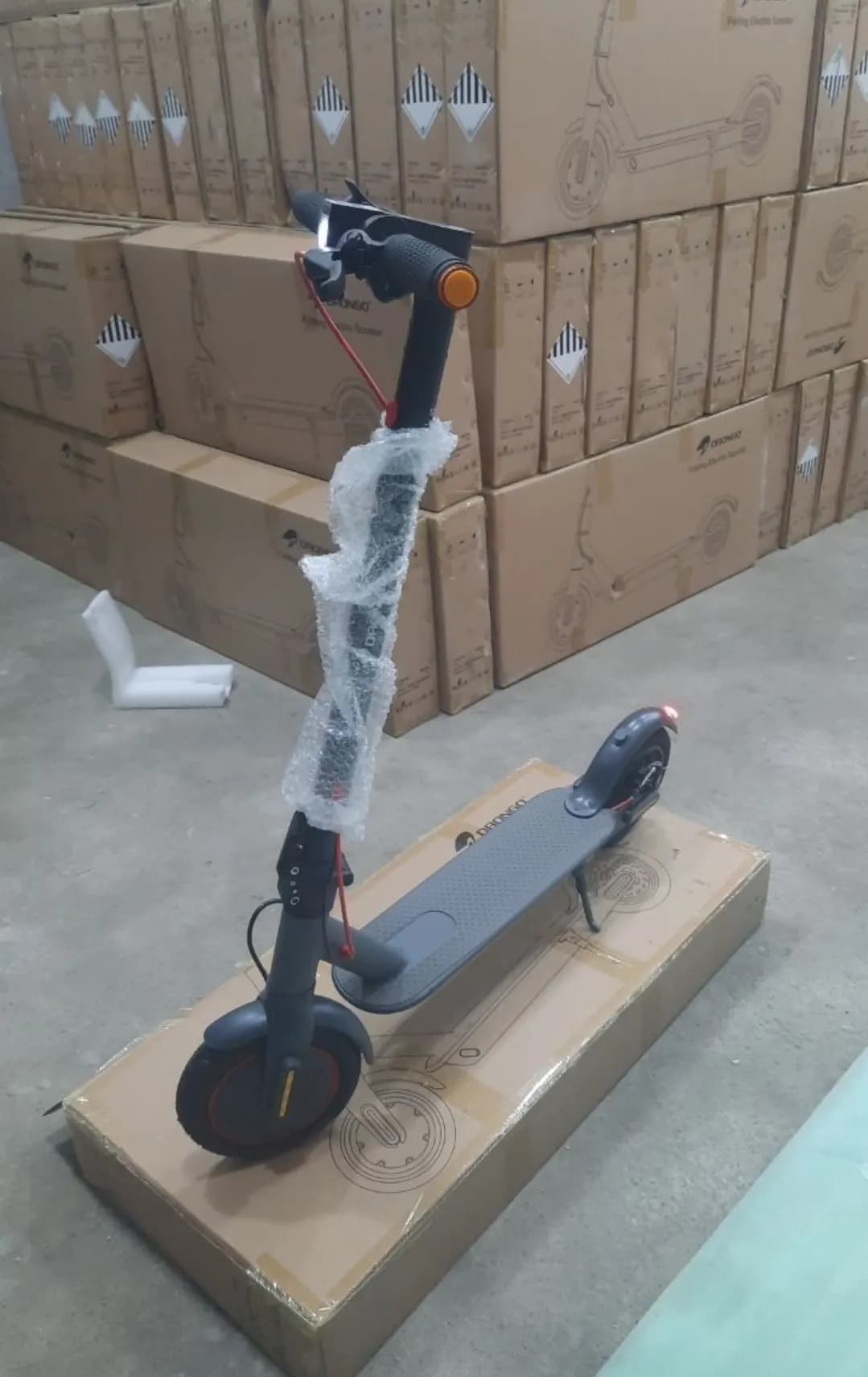 Elektro samakat. Electronic scooter