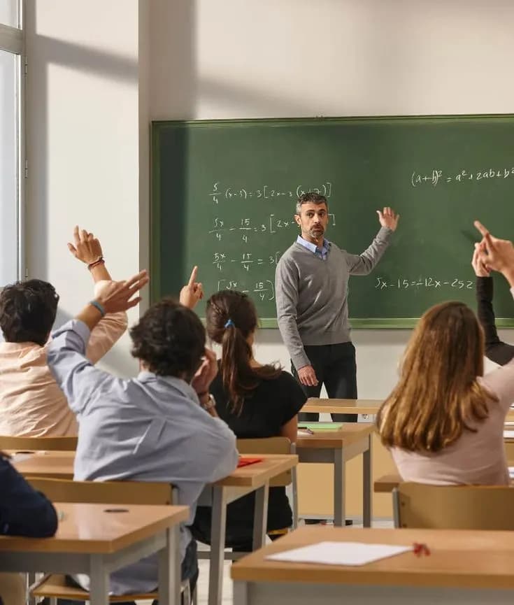 Мы нанимаем преподавателей для учебного центра.