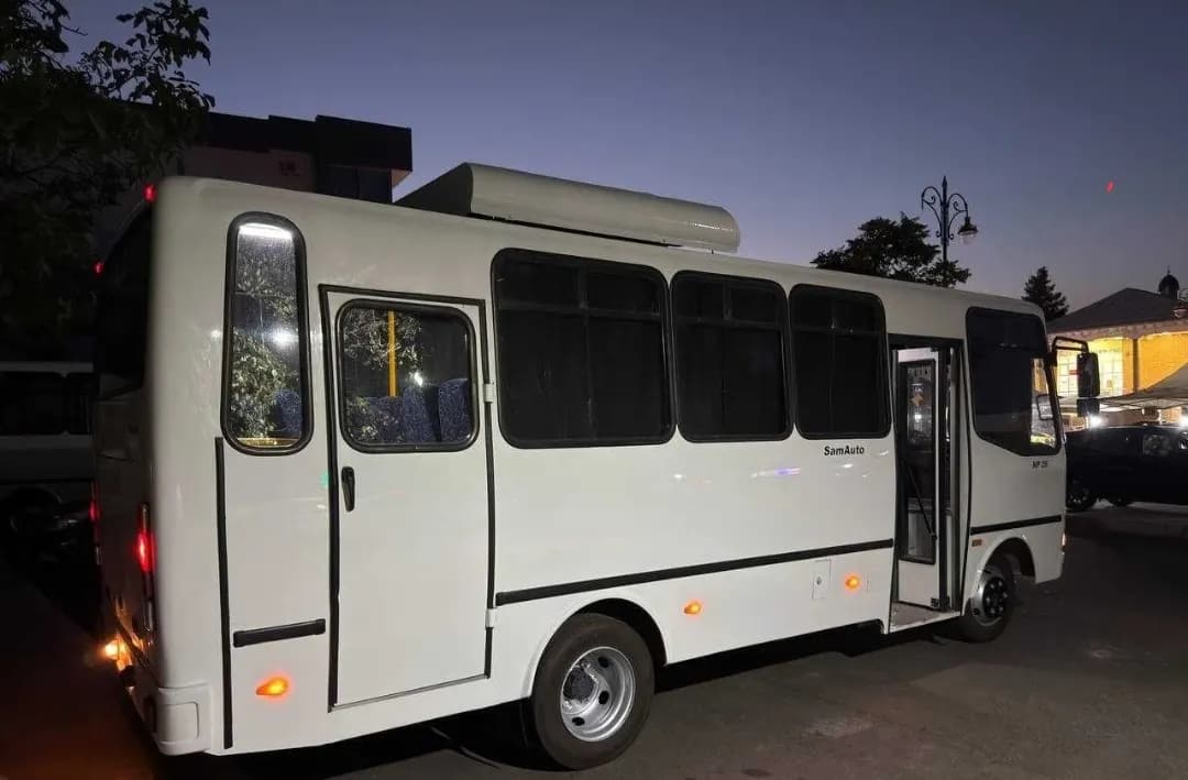 Sotiladi Bus Isuzu SAZ HP26.