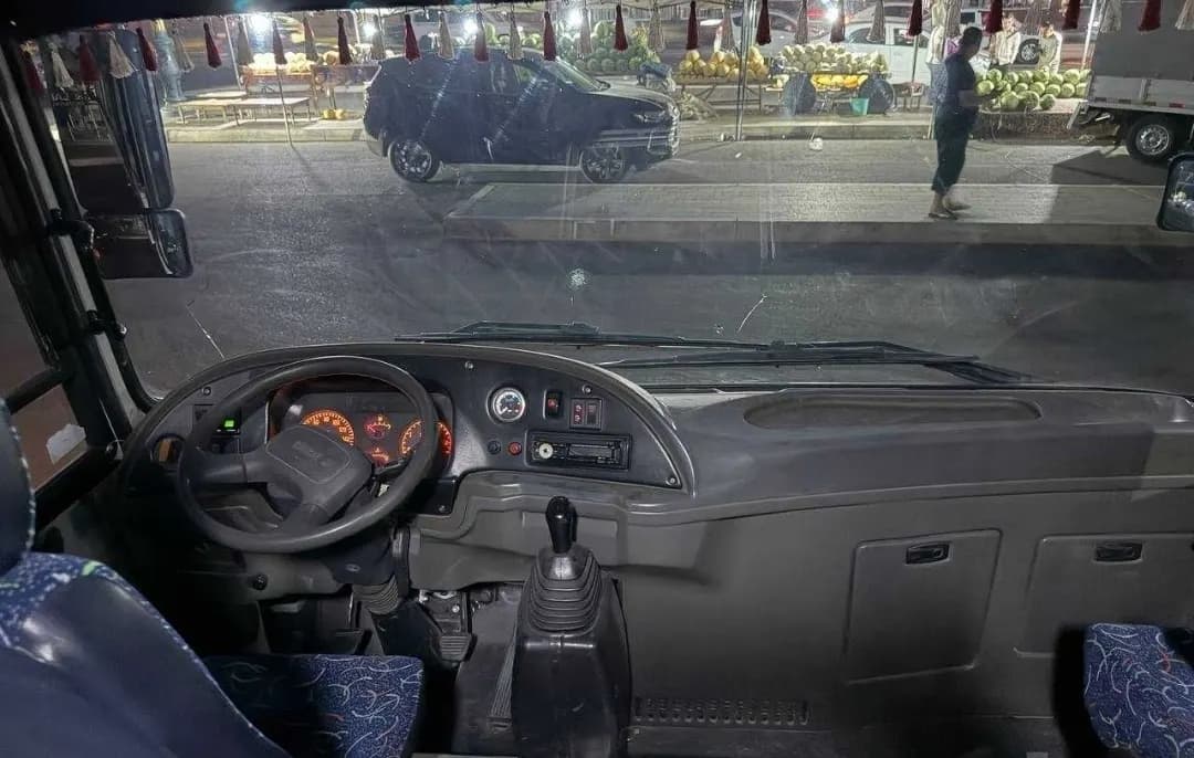 Sotiladi Bus Isuzu SAZ HP26.