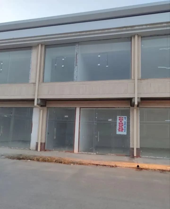 Shoshilinch sotiladi:Ikki qavatli bino,moʻljal -Buxaro city