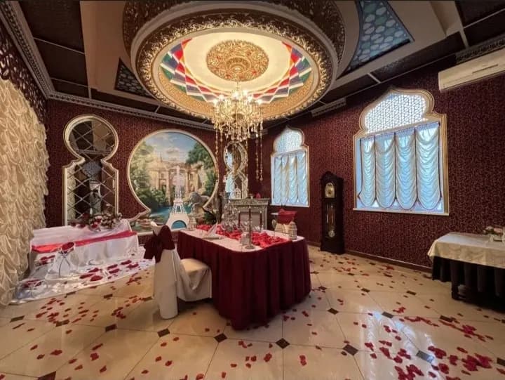 Operating restaurant for sale