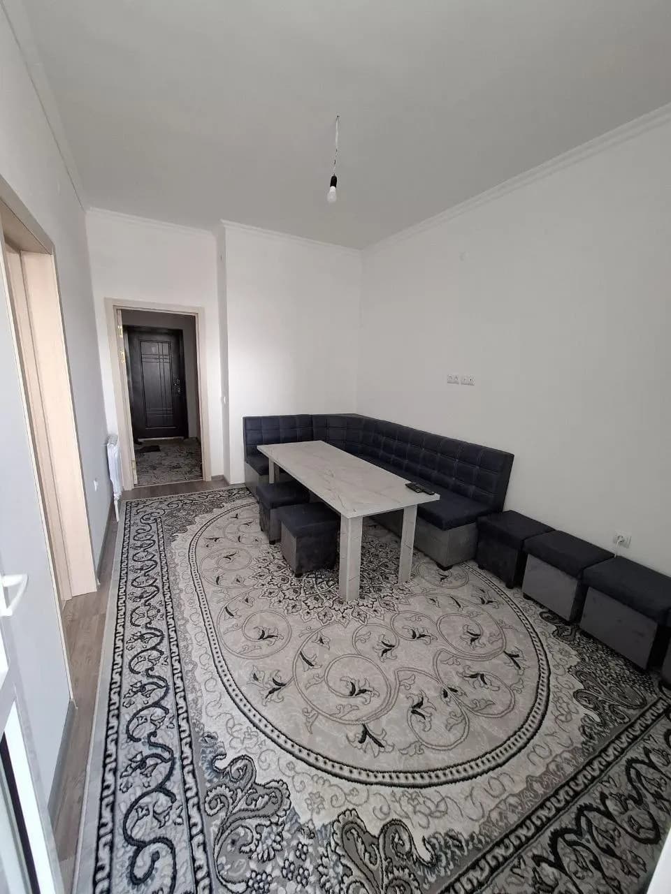 Olmaliqda kvartira ijaraga beriladi