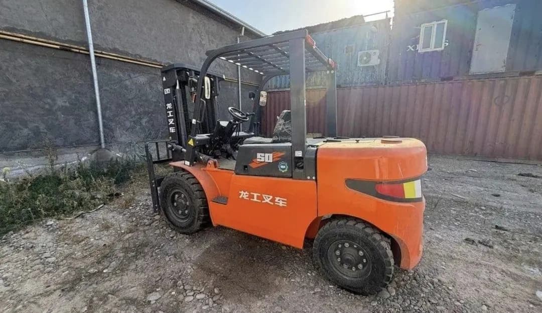 Forklift (Kara) 5 tons