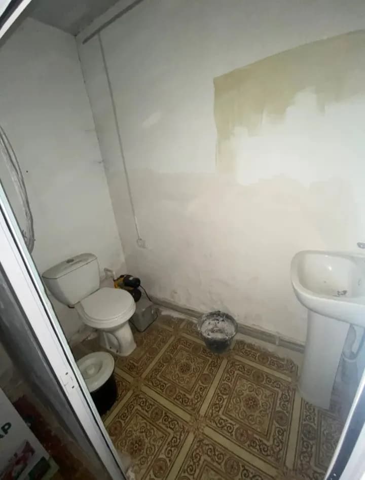 Non-permanent ready-made business for sale