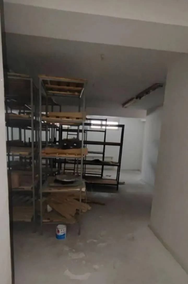 Non-residential premises for sale for any business